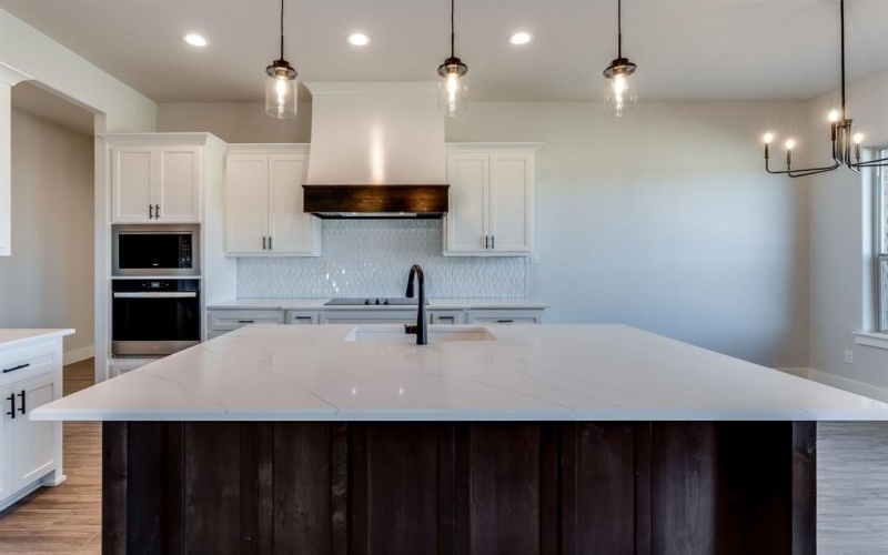 7017 Ranch View Place, Springtown, TX 76082, 4 Bedrooms Bedrooms, ,2 BathroomsBathrooms,Residential,For Sale,7017 Ranch View Place,0,21185711