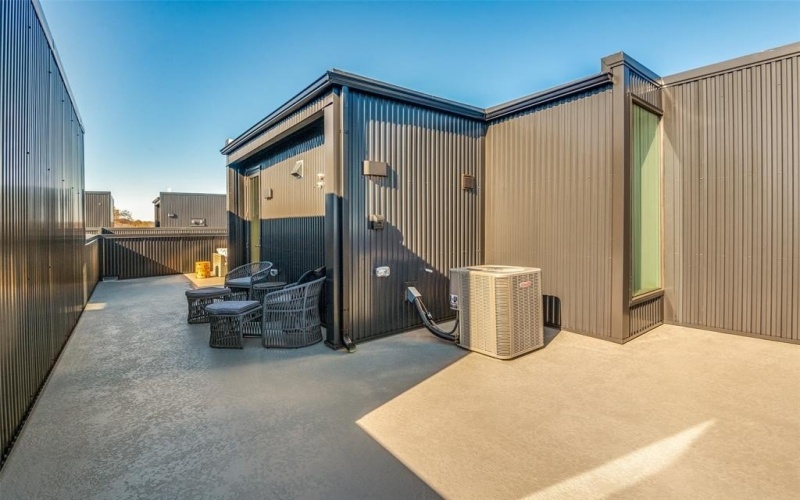 426 W 9th Street #104, Dallas, TX 75208, 3 Habitaciones Habitaciones , ,3 BañosBaños,Residential,En Venta,426 W 9th Street,0,21185760