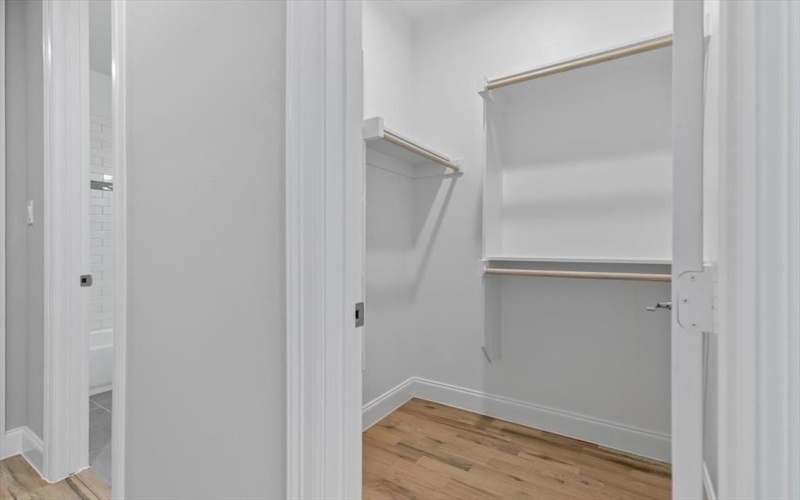 4401 Cabell Drive #102, Dallas, TX 75204, 2 Bedrooms Bedrooms, ,2 BathroomsBathrooms,Residential,For Sale,4401 Cabell Drive,20644299