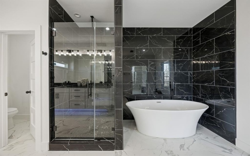 918 N Tatum Avenue, Dallas, TX 75211, 4 Bedrooms Bedrooms, ,5 BathroomsBathrooms,Residential,For Sale,918 N Tatum Avenue,0,21185876