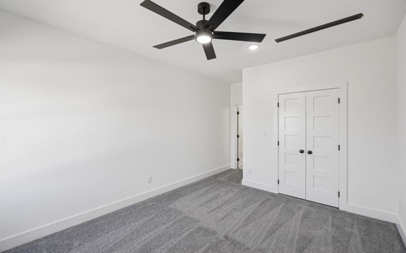 918 N Tatum Avenue, Dallas, TX 75211, 4 Bedrooms Bedrooms, ,5 BathroomsBathrooms,Residential,For Sale,918 N Tatum Avenue,0,21185876