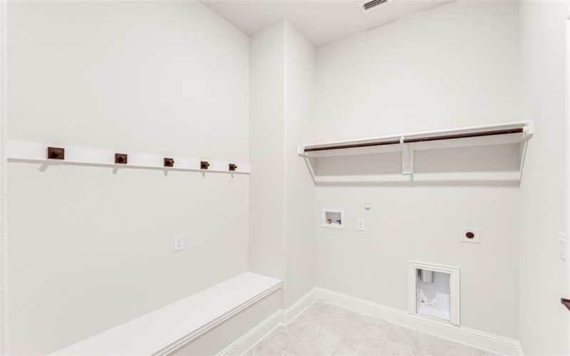 3240 Southampton Drive, Mesquite, TX 75181, 4 Bedrooms Bedrooms, ,3 BathroomsBathrooms,Residential,For Sale,3240 Southampton Drive,20591029