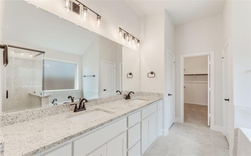 3240 Southampton Drive, Mesquite, TX 75181, 4 Bedrooms Bedrooms, ,3 BathroomsBathrooms,Residential,For Sale,3240 Southampton Drive,20591029