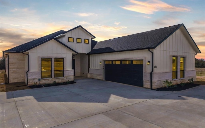 19071 White Bluff Drive, Whitney, TX 76692, 3 Habitaciones Habitaciones , ,3 BañosBaños,Residential,En Venta,19071 White Bluff Drive,0,21185879