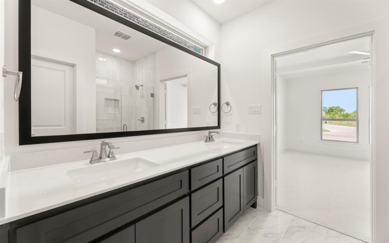 8232 Caprock Trail, Rowlett, TX 75089, 4 Habitaciones Habitaciones , ,3 BañosBaños,Residential,En Venta,8232 Caprock Trail,0,21185947