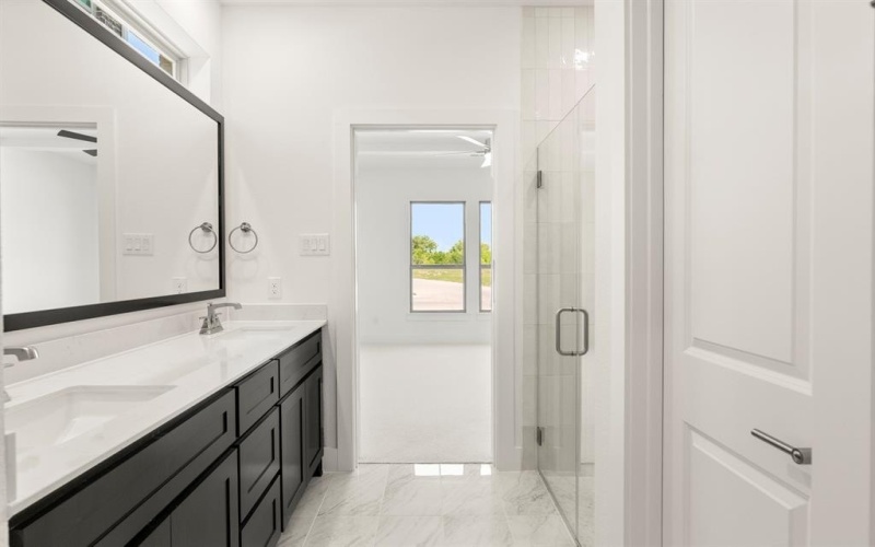 8232 Caprock Trail, Rowlett, TX 75089, 4 Habitaciones Habitaciones , ,3 BañosBaños,Residential,En Venta,8232 Caprock Trail,0,21185947