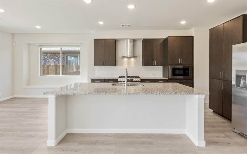 2814 Ocean Drive, Lancaster, TX 75146, 5 Habitaciones Habitaciones , ,3 BañosBaños,Residential,En Venta,2814 Ocean Drive,0,21185967