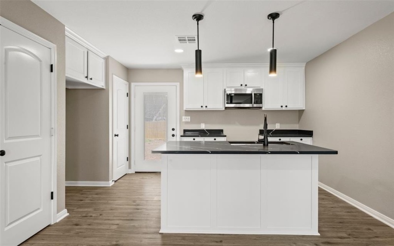 940 Holt Avenue, Waco, TX 76706, 3 Habitaciones Habitaciones , ,2 BañosBaños,Residential,En Venta,940 Holt Avenue,0,21186052