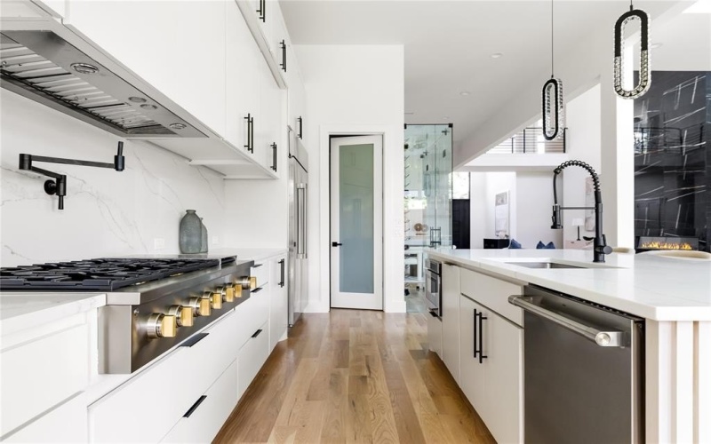 3869 Wemdon Drive, Dallas, TX 75220, 5 Bedrooms Bedrooms, ,7 BathroomsBathrooms,Residential,For Sale,3869 Wemdon Drive,0,21186056