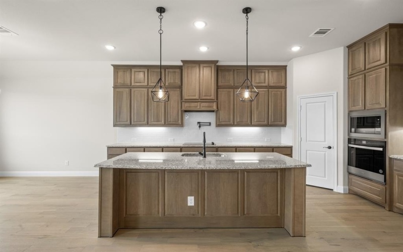 722 Winecup Way, Midlothian, TX 76065, 4 Habitaciones Habitaciones , ,3 BañosBaños,Residential,En Venta,722 Winecup Way,0,21186120