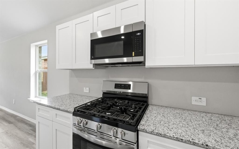 5548 ROLLINS Drive, Denton, TX 76249, 4 Habitaciones Habitaciones , ,2 BañosBaños,Residential,En Venta,5548 ROLLINS Drive,0,21186253