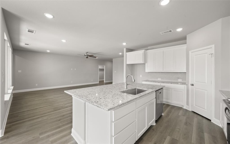7012 Ranch View Place, Springtown, TX 76082, 4 Bedrooms Bedrooms, ,2 BathroomsBathrooms,Residential,For Sale,7012 Ranch View Place,20591850