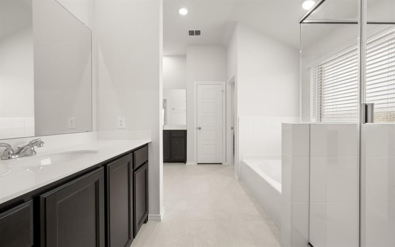 2607 Streamside Drive, Burleson, TX 76028, 4 Habitaciones Habitaciones , ,2 BañosBaños,Residential,En Venta,2607 Streamside Drive,0,21186432