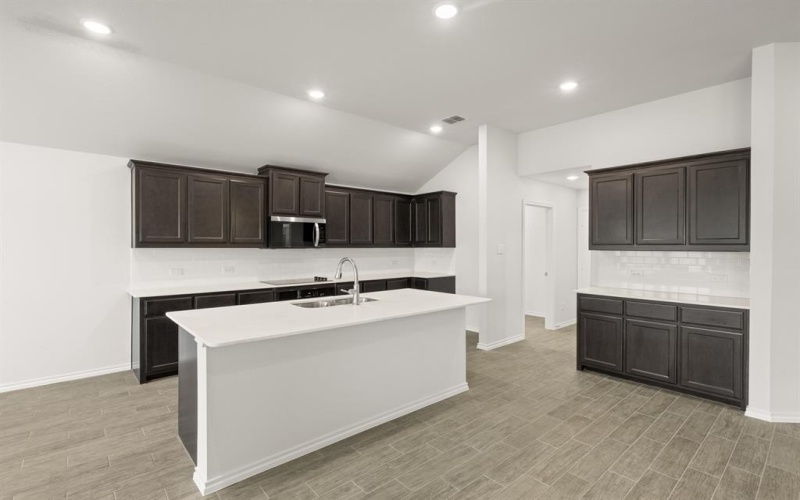 2607 Streamside Drive, Burleson, TX 76028, 4 Habitaciones Habitaciones , ,2 BañosBaños,Residential,En Venta,2607 Streamside Drive,0,21186432