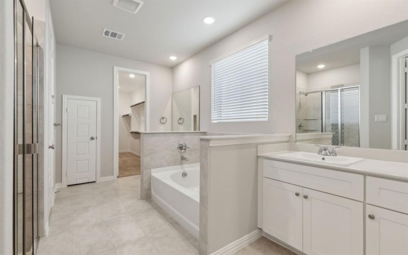 2503 Auburn Street, Fate, TX 75087, 3 Habitaciones Habitaciones , ,2 BañosBaños,Residential,En Venta,2503 Auburn Street,0,21186509