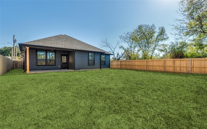 1616 Lindsey Street, Fort Worth, TX 76105, 4 Bedrooms Bedrooms, ,2 BathroomsBathrooms,Residential,For Sale,1616 Lindsey Street,0,21186714