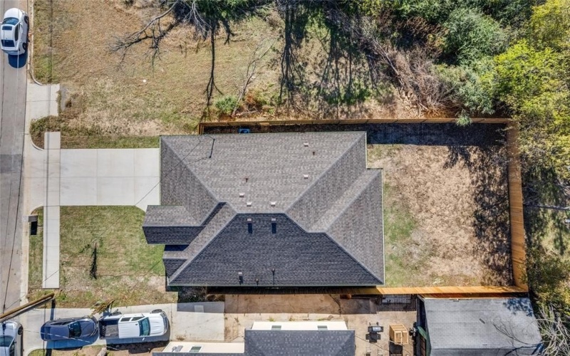 1616 Lindsey Street, Fort Worth, TX 76105, 4 Bedrooms Bedrooms, ,2 BathroomsBathrooms,Residential,For Sale,1616 Lindsey Street,0,21186714