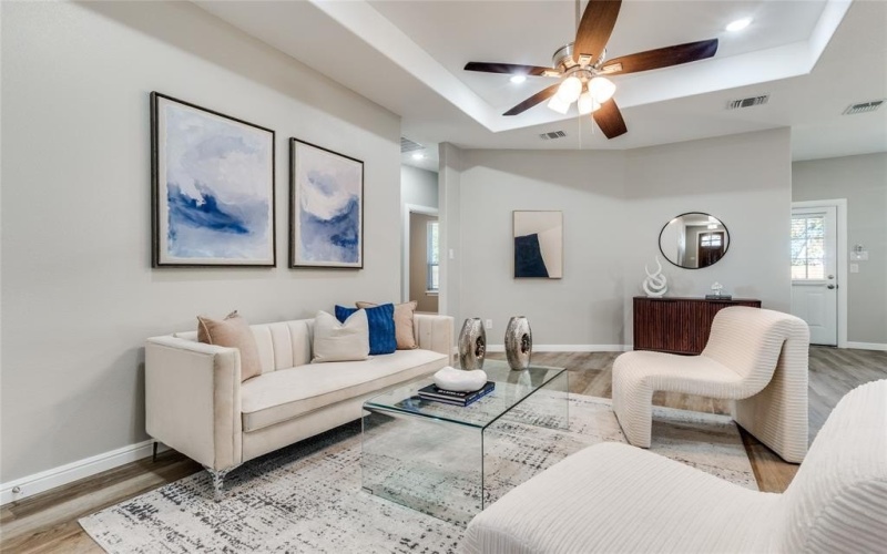 1616 Lindsey Street, Fort Worth, TX 76105, 4 Bedrooms Bedrooms, ,2 BathroomsBathrooms,Residential,For Sale,1616 Lindsey Street,0,21186714