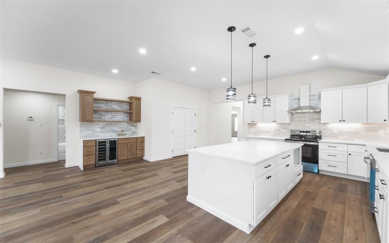 2434 Iroquois Street, Dallas, TX 75212, 4 Habitaciones Habitaciones , ,2 BañosBaños,Residential,En Venta,2434 Iroquois Street,0,21186749