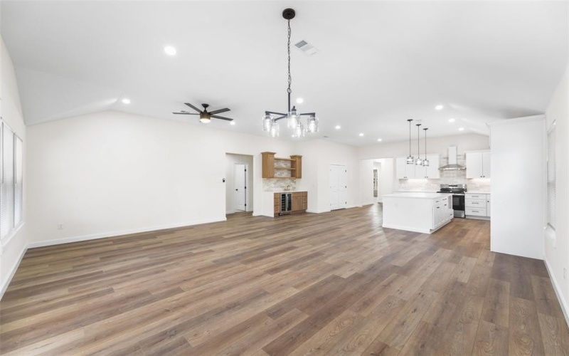 2434 Iroquois Street, Dallas, TX 75212, 4 Habitaciones Habitaciones , ,2 BañosBaños,Residential,En Venta,2434 Iroquois Street,0,21186749