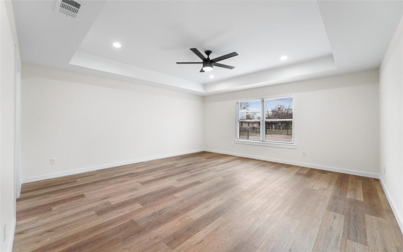 2434 Iroquois Street, Dallas, TX 75212, 4 Habitaciones Habitaciones , ,2 BañosBaños,Residential,En Venta,2434 Iroquois Street,0,21186749