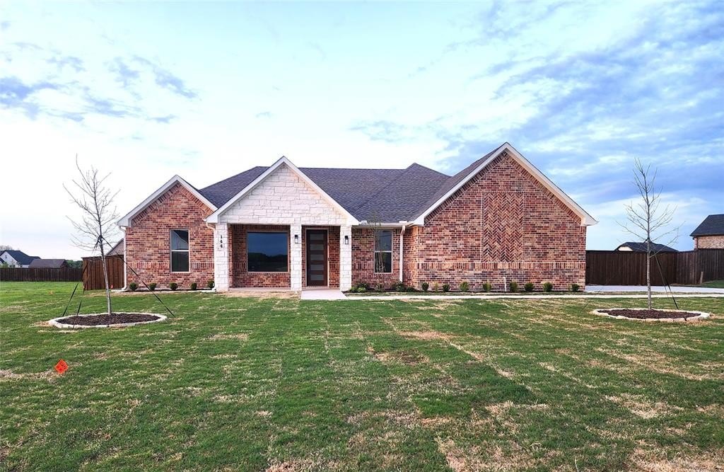 144 Shawnee Trail, Pottsboro, TX 75076, 4 Habitaciones Habitaciones , ,3 BañosBaños,Residential,En Venta,144 Shawnee Trail,0,21182936