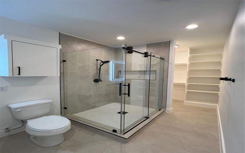 2923 Britton Avenue, Dallas, TX 75216, 3 Bedrooms Bedrooms, ,5 BathroomsBathrooms,Residential,For Sale,2923 Britton Avenue,0,21183298