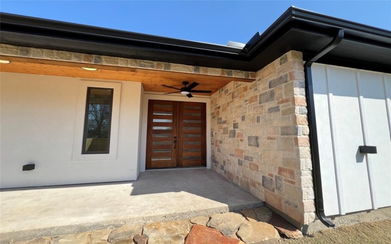 2923 Britton Avenue, Dallas, TX 75216, 3 Bedrooms Bedrooms, ,5 BathroomsBathrooms,Residential,For Sale,2923 Britton Avenue,0,21183298