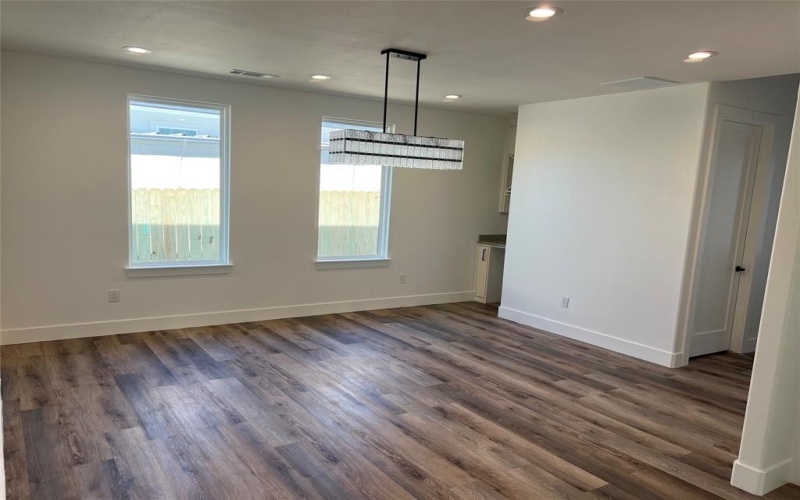 2923 Britton Avenue, Dallas, TX 75216, 3 Bedrooms Bedrooms, ,5 BathroomsBathrooms,Residential,For Sale,2923 Britton Avenue,0,21183298