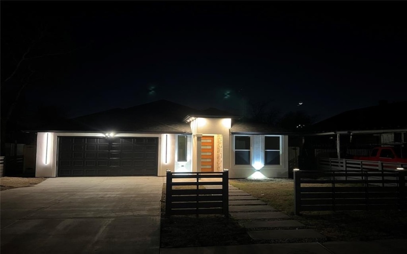 2923 Britton Avenue, Dallas, TX 75216, 3 Bedrooms Bedrooms, ,5 BathroomsBathrooms,Residential,For Sale,2923 Britton Avenue,0,21183298