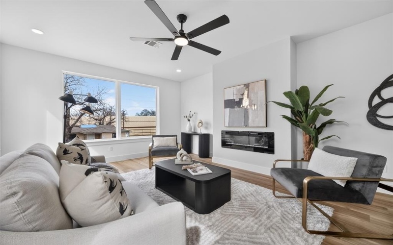 2414 Anderson Street, Dallas, TX 75215, 4 Bedrooms Bedrooms, ,3 BathroomsBathrooms,Residential,For Sale,2414 Anderson Street,0,21184298