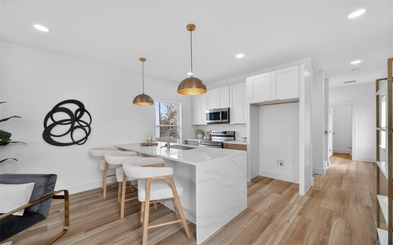 2414 Anderson Street, Dallas, TX 75215, 4 Bedrooms Bedrooms, ,3 BathroomsBathrooms,Residential,For Sale,2414 Anderson Street,0,21184298