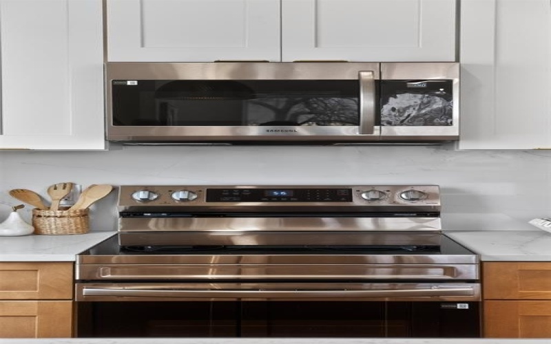 2414 Anderson Street, Dallas, TX 75215, 4 Bedrooms Bedrooms, ,3 BathroomsBathrooms,Residential,For Sale,2414 Anderson Street,0,21184298