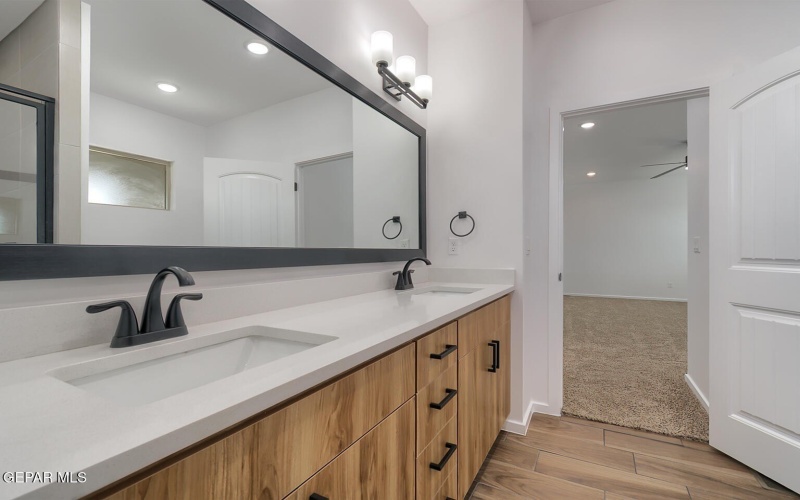 1043 Sidonia Place, Socorro, TX 79927, 3 Habitaciones Habitaciones , ,2 BañosBaños,Residential,En Venta,1043 Sidonia Place,0,938623