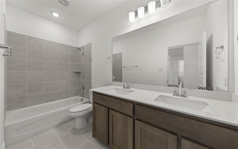 6801 Emerson Drive, Mesquite, TX 75126, 4 Bedrooms Bedrooms, ,3 BathroomsBathrooms,Residential,For Sale,6801 Emerson Drive,20644891