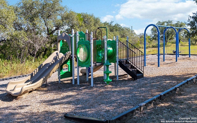 186 Lucy Landing, San Antonio, TX 78245, 5 Bedrooms Bedrooms, ,3 BathroomsBathrooms,Residential,For Sale,186 Lucy Landing,0,1942979