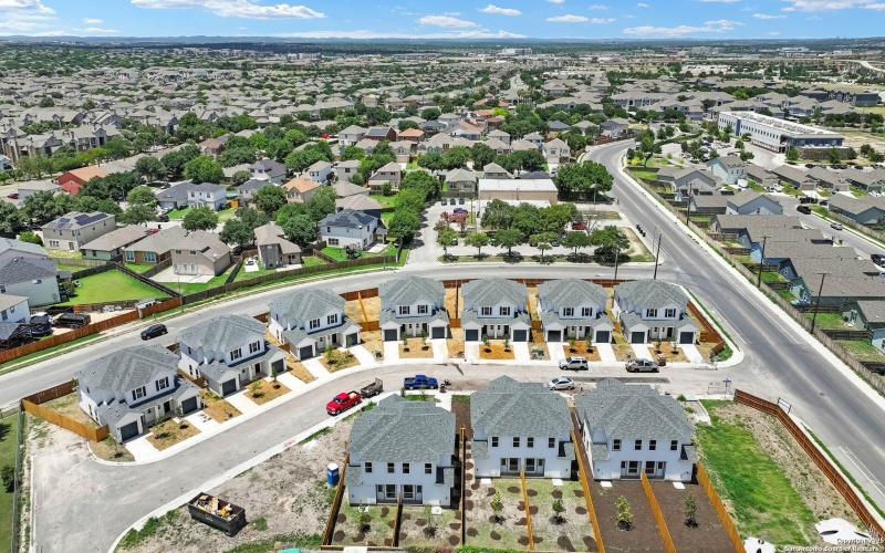 8627 Valentina Way, San Antonio, TX 78245, ,Residential Multi Family,En Venta,8627 Valentina Way,0,1943111