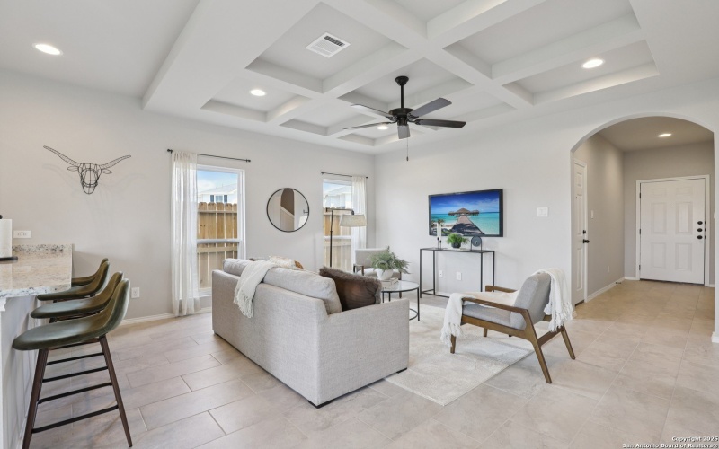 8627 Valentina Way, San Antonio, TX 78245, ,Residential Multi Family,En Venta,8627 Valentina Way,0,1943111