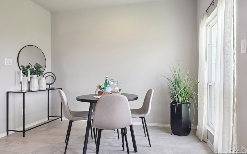 8627 Valentina Way, San Antonio, TX 78245, ,Residential Multi Family,En Venta,8627 Valentina Way,0,1943111