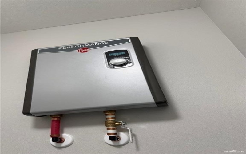 900 W 8th Street unit: 1 #1, Mission, TX 78572, 2 Habitaciones Habitaciones , ,2 BañosBaños,Residential,En Venta,900 W 8th Street unit: 1,0,494667