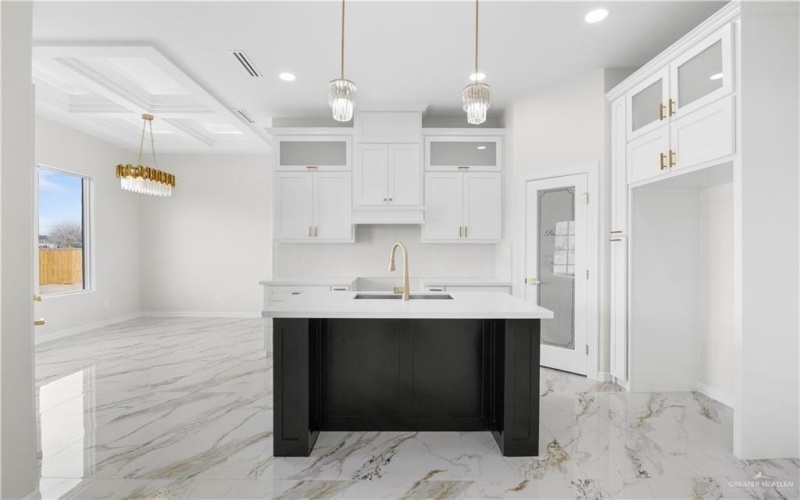 912 41st Street, San Juan, TX 78589, 3 Bedrooms Bedrooms, ,2 BathroomsBathrooms,Residential,For Sale,912 41st Street,0,496464