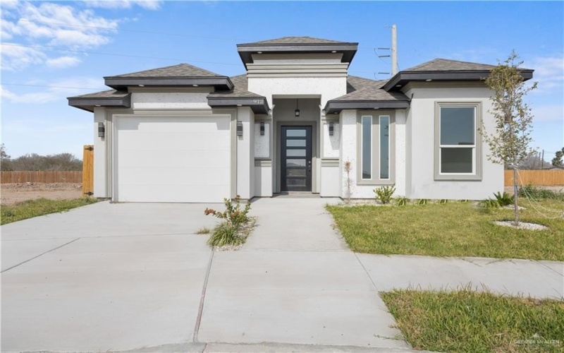 912 41st Street, San Juan, TX 78589, 3 Bedrooms Bedrooms, ,2 BathroomsBathrooms,Residential,For Sale,912 41st Street,0,496464