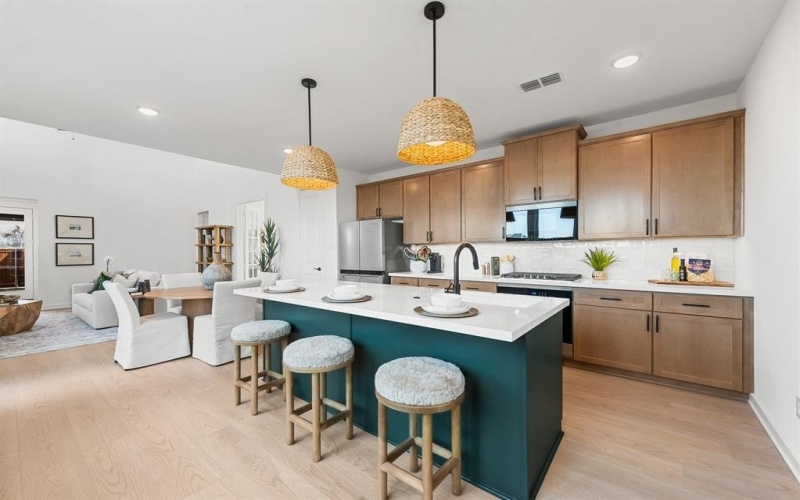 8704 Treeline Parkway, Justin, TX 76247, 3 Habitaciones Habitaciones , ,2 BañosBaños,Residential,En Venta,8704 Treeline Parkway,0,21187023