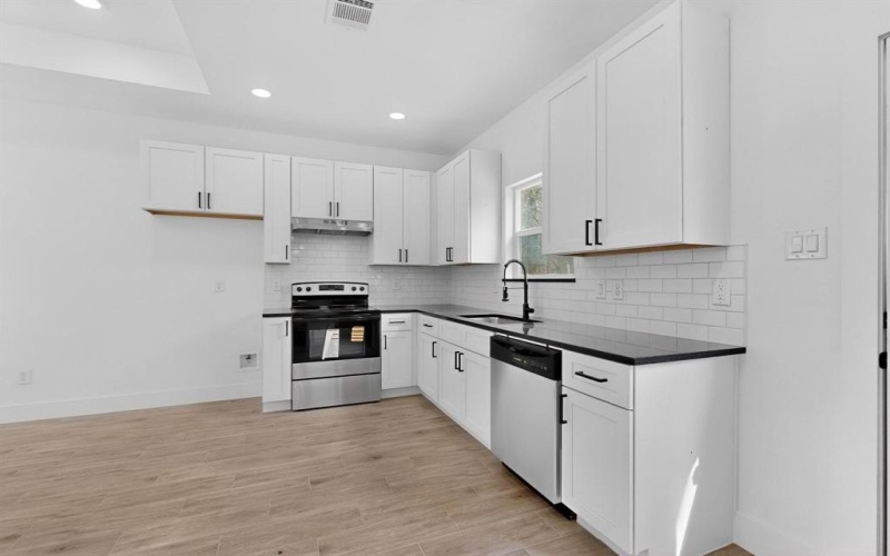 116 Garner Drive, Mabank, TX 75156, 1 Dormitorio Habitaciones , ,1 BañoBaños,Residential,En Venta,116 Garner Drive,0,21135975