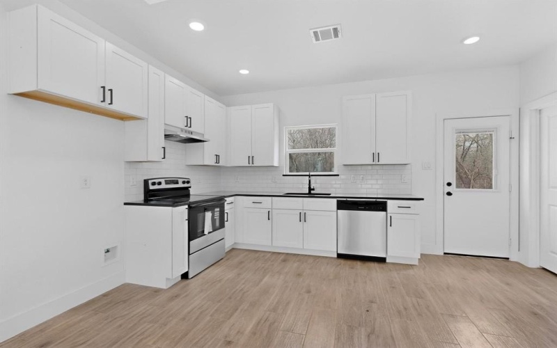 116 Garner Drive, Mabank, TX 75156, 1 Dormitorio Habitaciones , ,1 BañoBaños,Residential,En Venta,116 Garner Drive,0,21135975