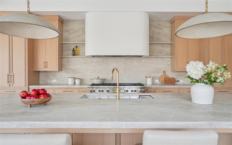 5945 Royal Crest Drive, Dallas, TX 75230, 5 Bedrooms Bedrooms, ,6 BathroomsBathrooms,Residential,For Sale,5945 Royal Crest Drive,0,21183855