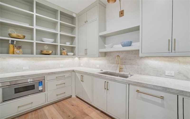 5945 Royal Crest Drive, Dallas, TX 75230, 5 Bedrooms Bedrooms, ,6 BathroomsBathrooms,Residential,For Sale,5945 Royal Crest Drive,0,21183855