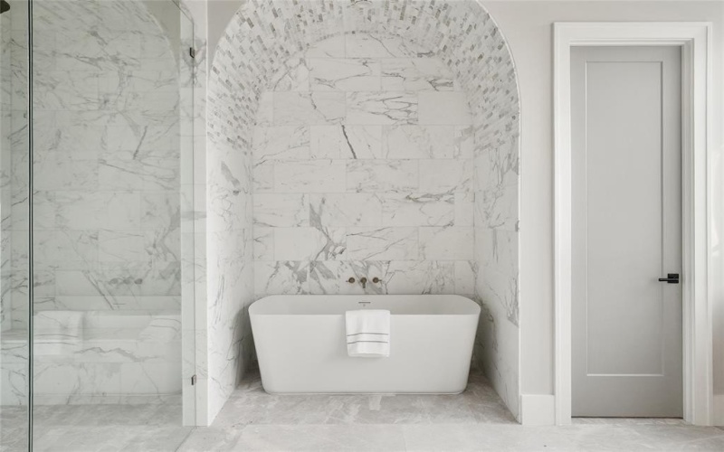 5945 Royal Crest Drive, Dallas, TX 75230, 5 Bedrooms Bedrooms, ,6 BathroomsBathrooms,Residential,For Sale,5945 Royal Crest Drive,0,21183855