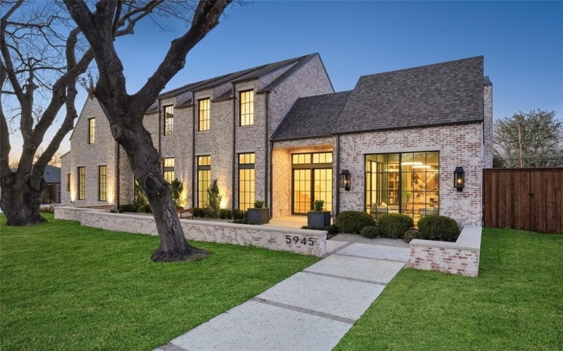 5945 Royal Crest Drive, Dallas, TX 75230, 5 Bedrooms Bedrooms, ,6 BathroomsBathrooms,Residential,For Sale,5945 Royal Crest Drive,0,21183855