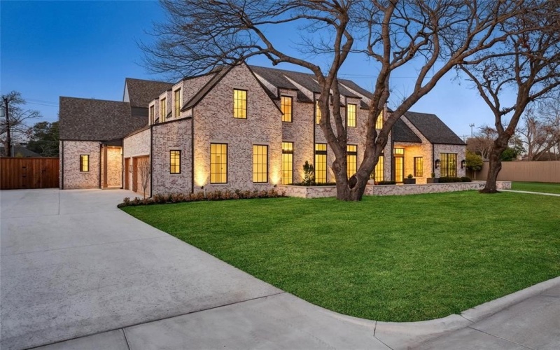 5945 Royal Crest Drive, Dallas, TX 75230, 5 Bedrooms Bedrooms, ,6 BathroomsBathrooms,Residential,For Sale,5945 Royal Crest Drive,0,21183855